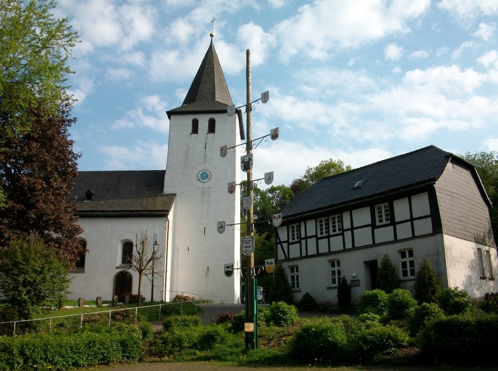 St. Nikolauskirche wird erstmals erwähnt